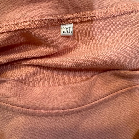 Cozy "Bunny Mom" Pink Sweatshirt - size 2XL Perfect for Animal Lovers - Picture 7 of 9